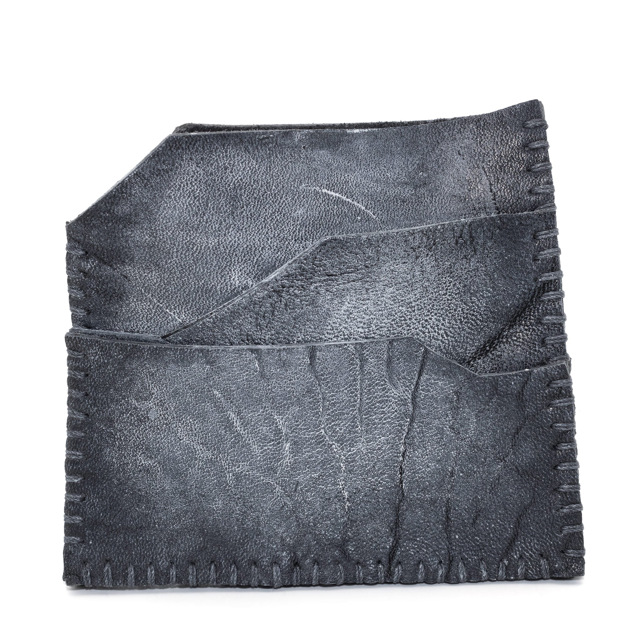 hand stitched over an 8hr period the washed culatta cardholder features multiple card slots, hand stitched overlock sides and a pigmented wax finish. the cardholder is available to buy online from avant garde leather studio atelierskn.com