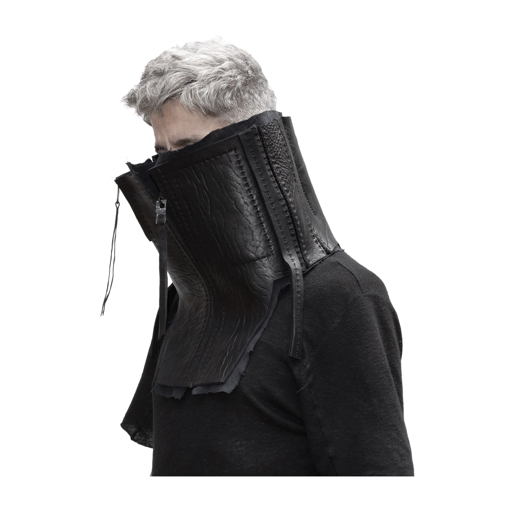 a matte black full grain horse culatta leather collar, meticulously hand stitched with an open seam construction. the scarf features a stonewashed ramie lining and riri zipper closures adorned with hand forged .925 sterling silver zipper pulls. available to buy online from avant garde leather studio atelierskn.com