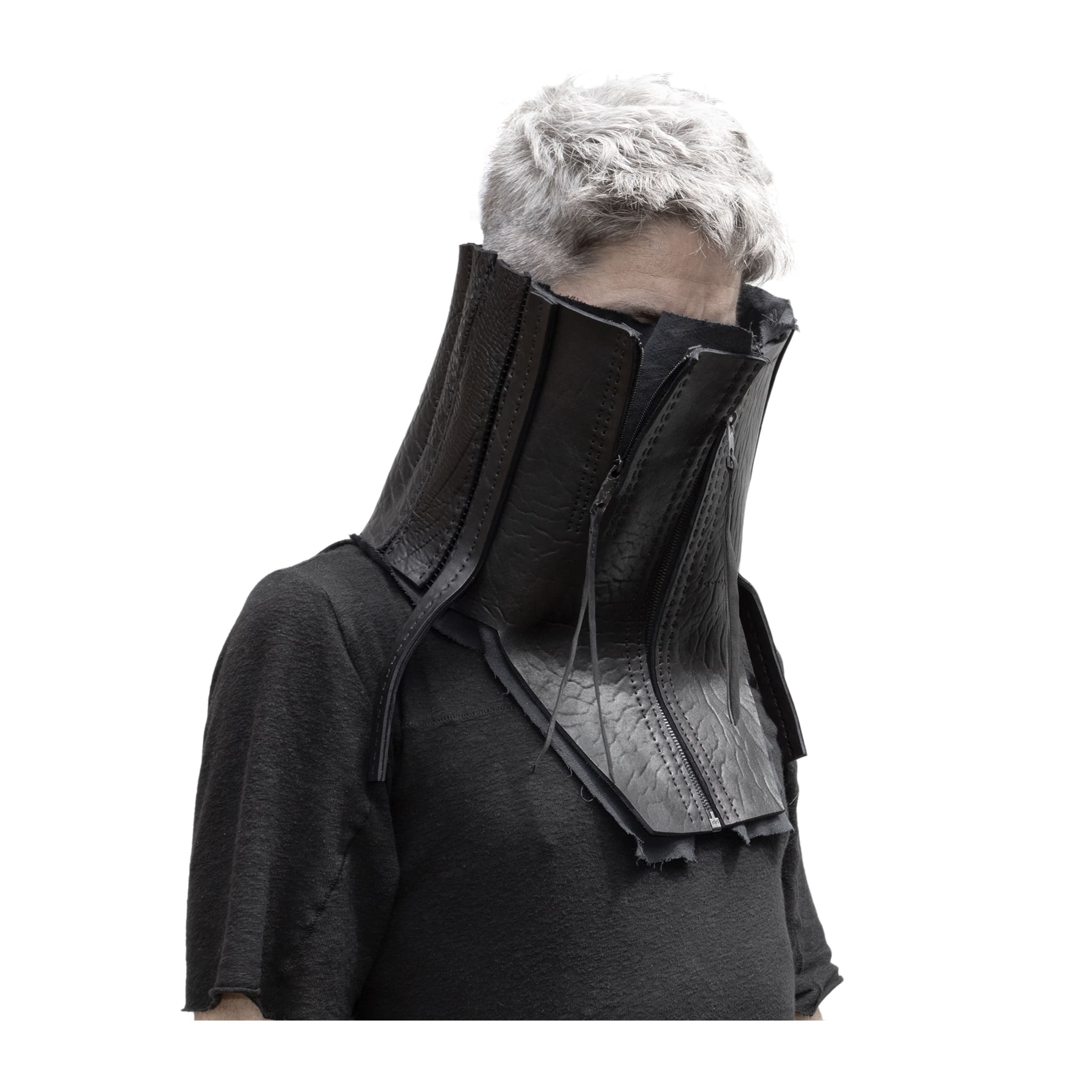 a matte black full grain horse culatta leather collar, meticulously hand stitched with an open seam construction. the scarf features a stonewashed ramie lining and riri zipper closures adorned with hand forged .925 sterling silver zipper pulls. available to buy online from avant garde leather studio atelierskn.com