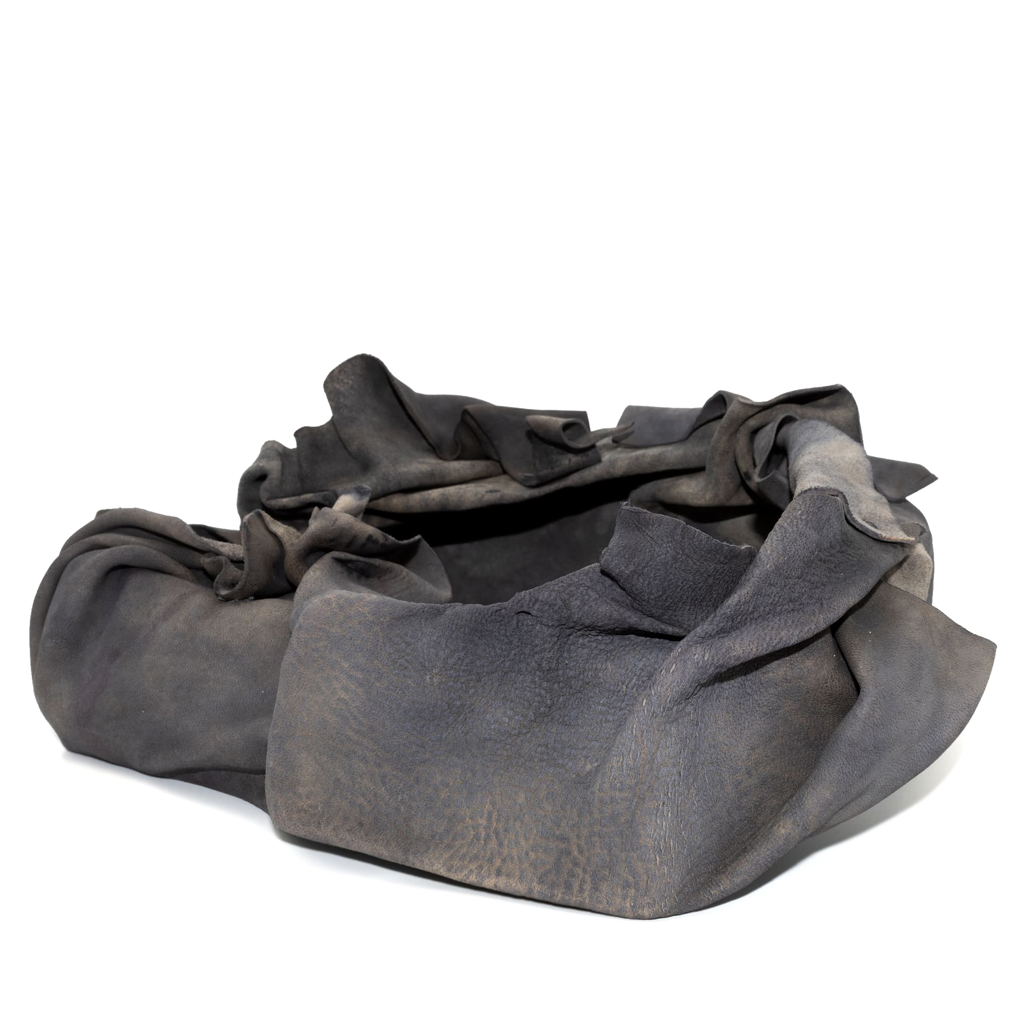 atelier skn | iron dyed wet moulded abstract horse culatta leather tray