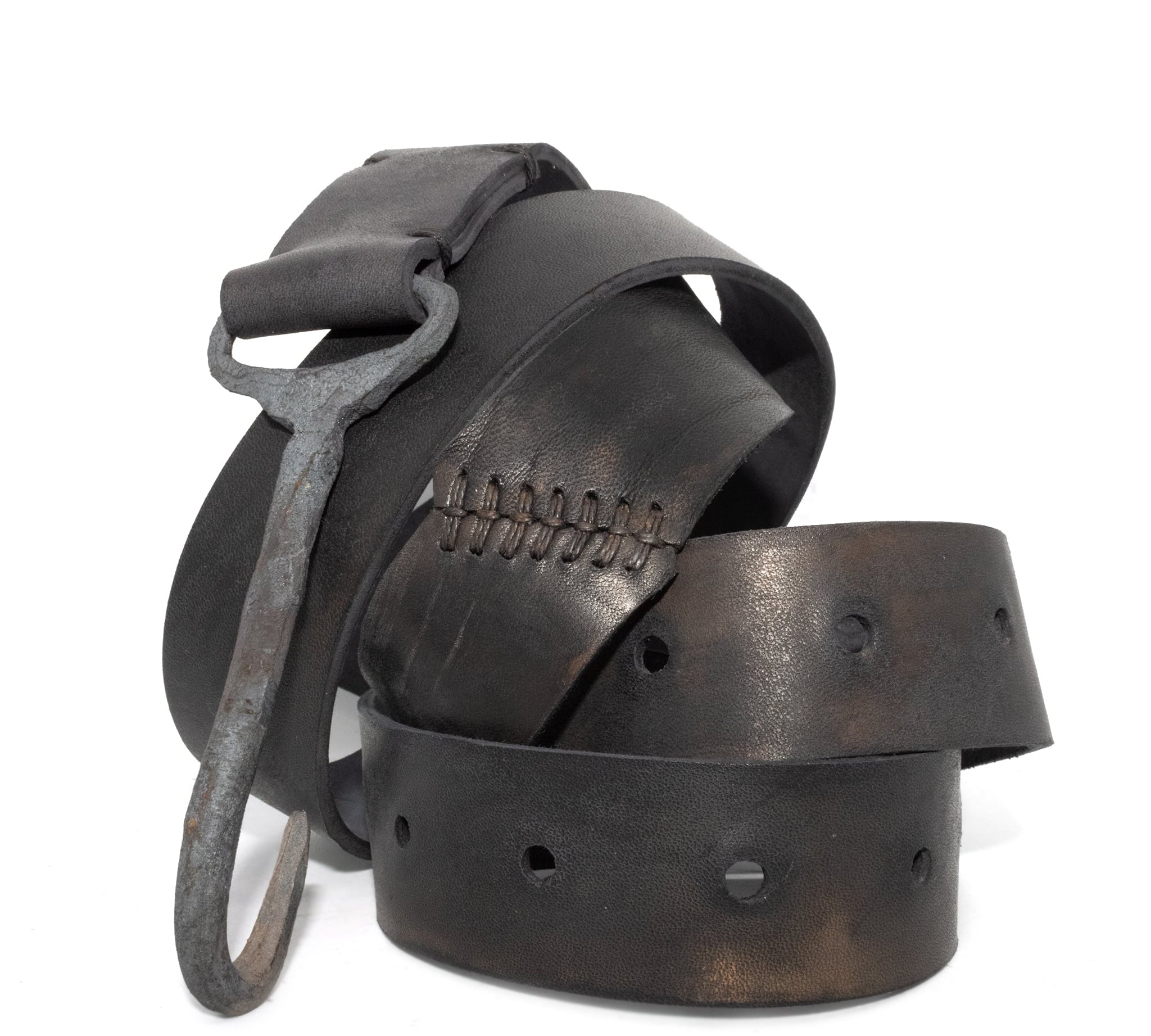 avant garde hand sewn leather belts from atelier skn
