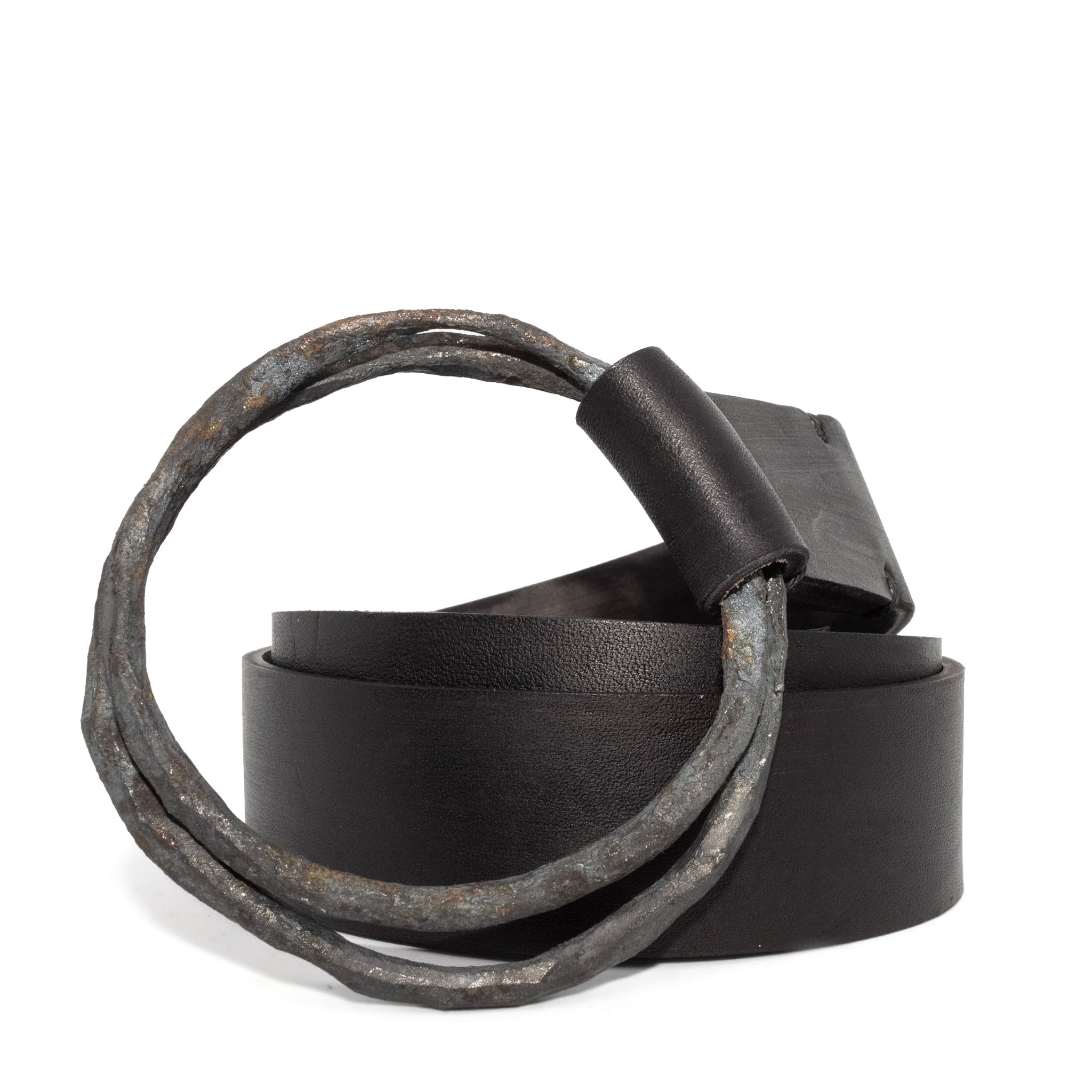 shop handmade Avant Garde leather belts online from atelier skn.