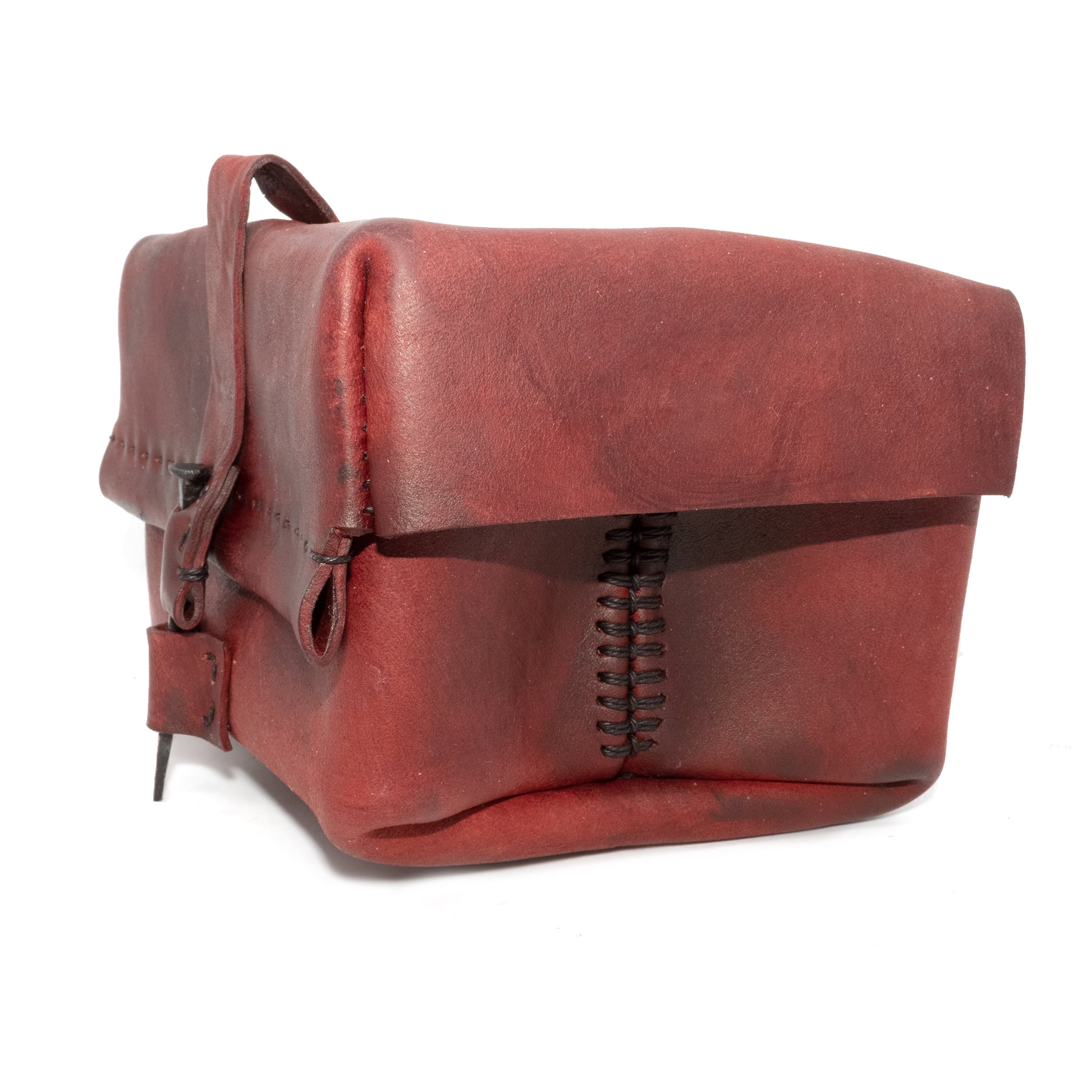 unisex hand dyed leather vanity case from atelier skn.