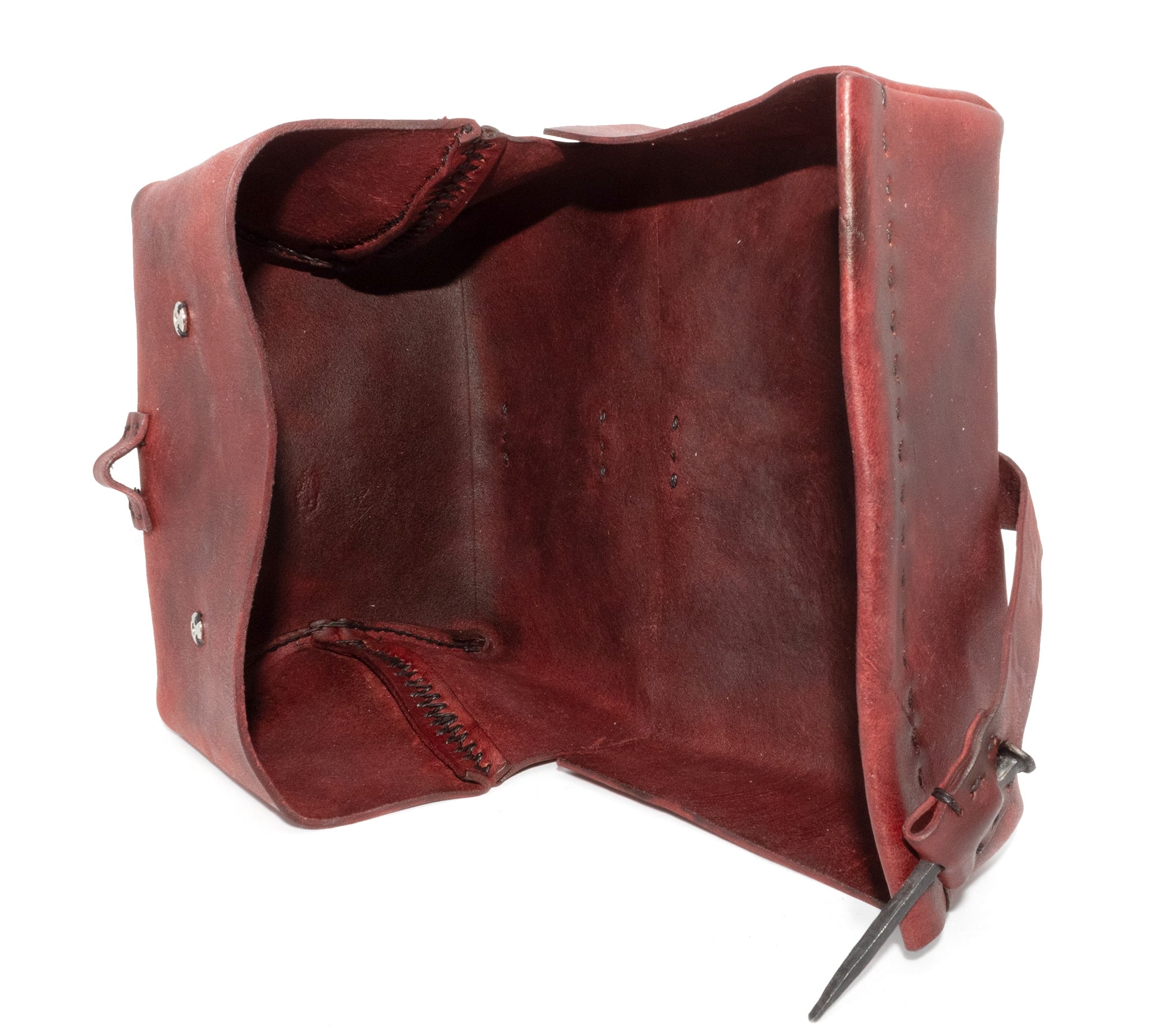 horse culatta hand dyed contemporary leather vanity case from atelier skn.