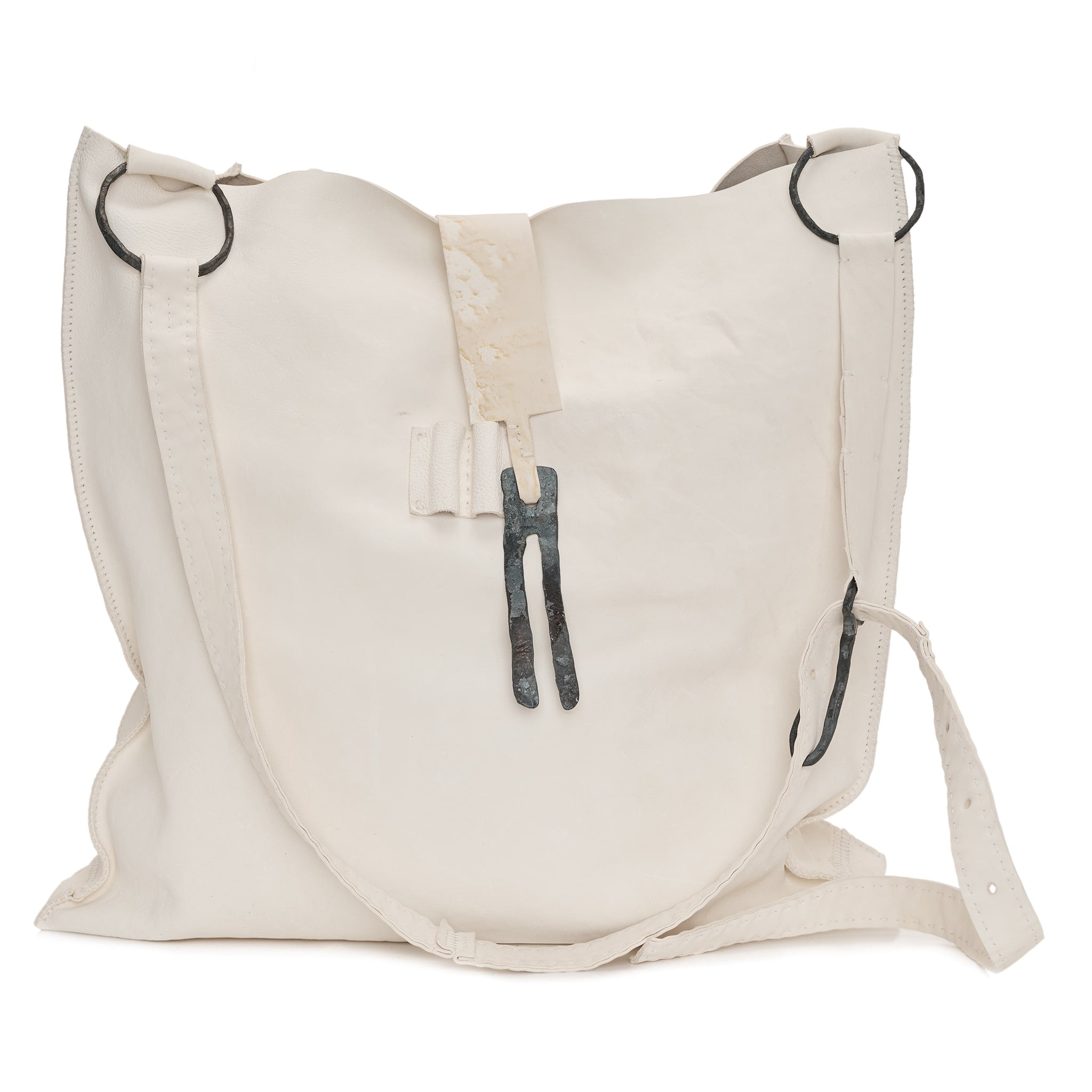 avant garde culatta leather shoulder bag from atelier skn